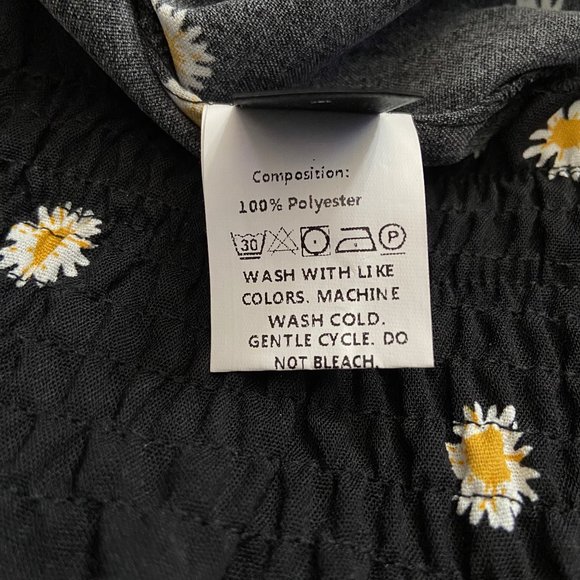 Shein NWT Women's Daisy Print Shorts Size 2XL - Picture 5 of 8